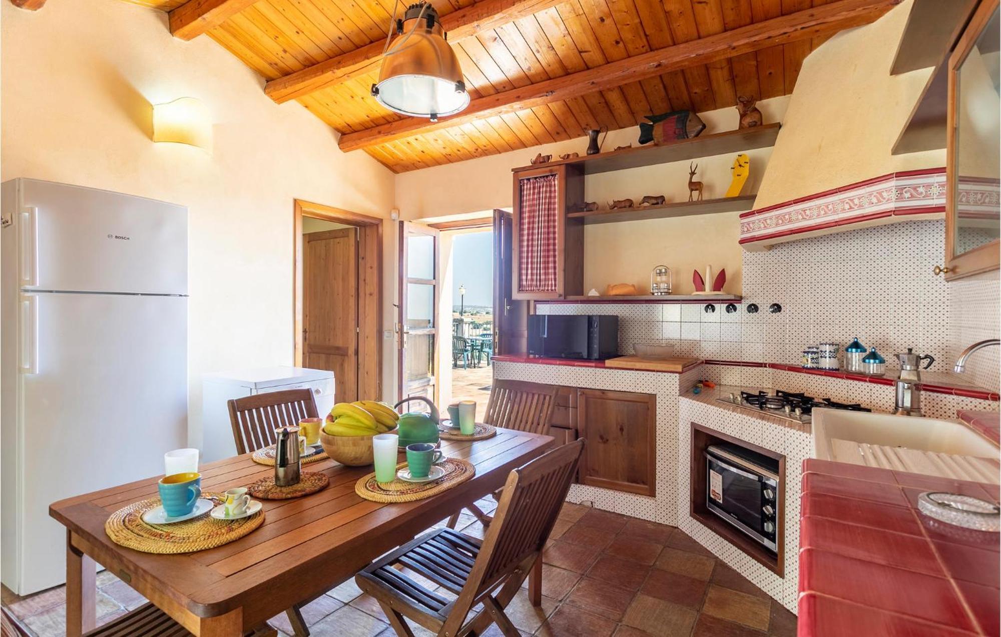 Cozy Home In Ragusa With Kitchen Camemi Exterior photo