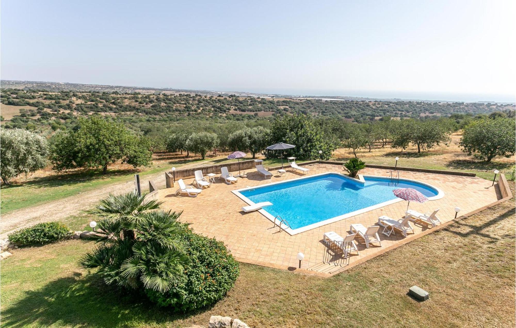 Cozy Home In Ragusa With Kitchen Camemi Exterior photo